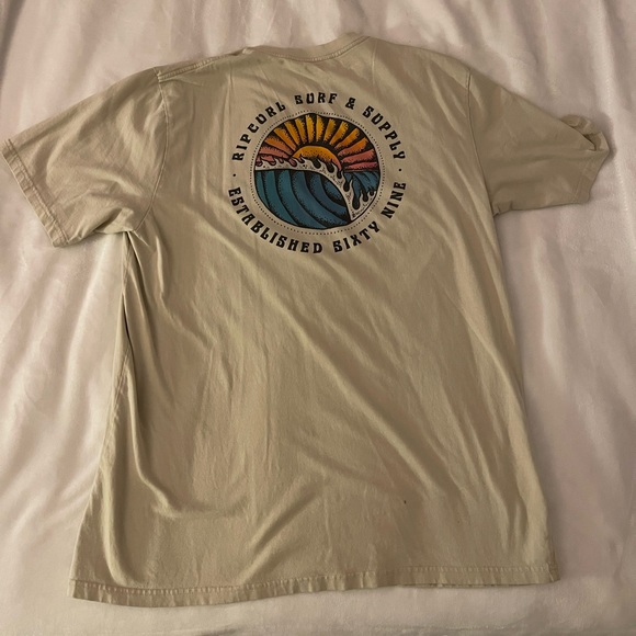Size XXL rip curl surf shirt (FITS LIKE XL!) - Picture 3 of 5